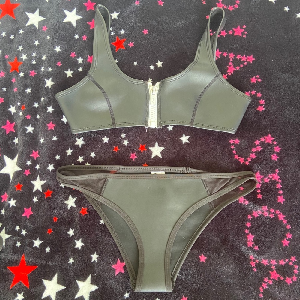 Hoaka bikini 👙